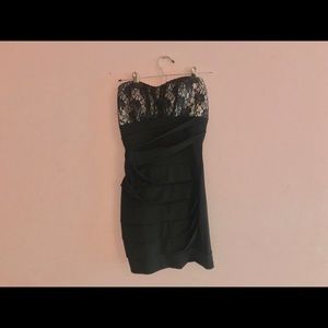 Windsor Lace Bodycon Dress